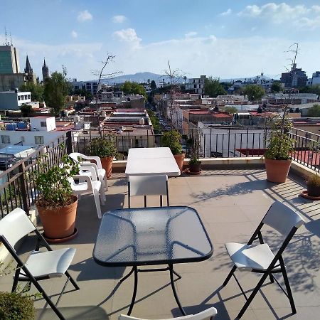 Suites Chapultepec Гуадалахара Екстериор снимка