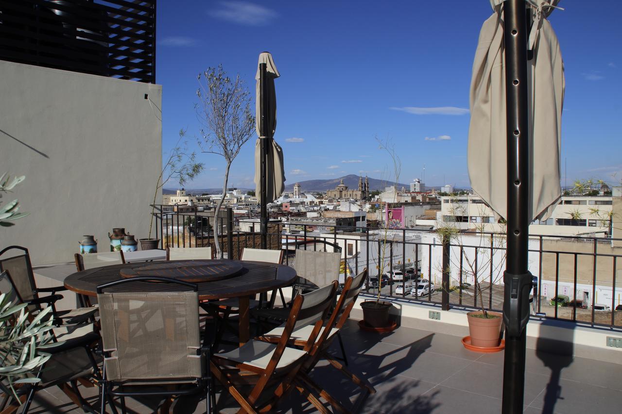Suites Chapultepec Гуадалахара Екстериор снимка