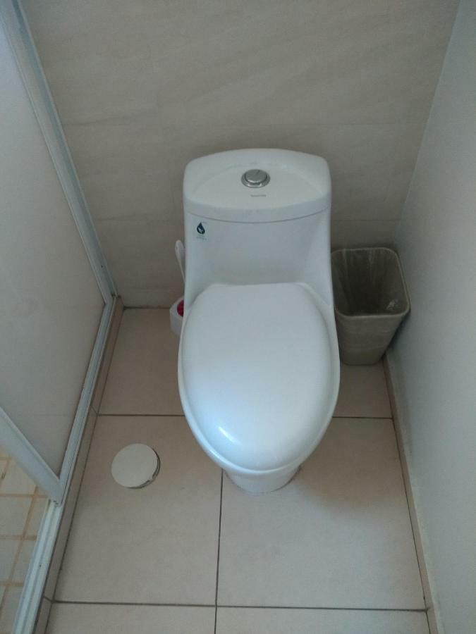 Suites Chapultepec Гуадалахара Екстериор снимка
